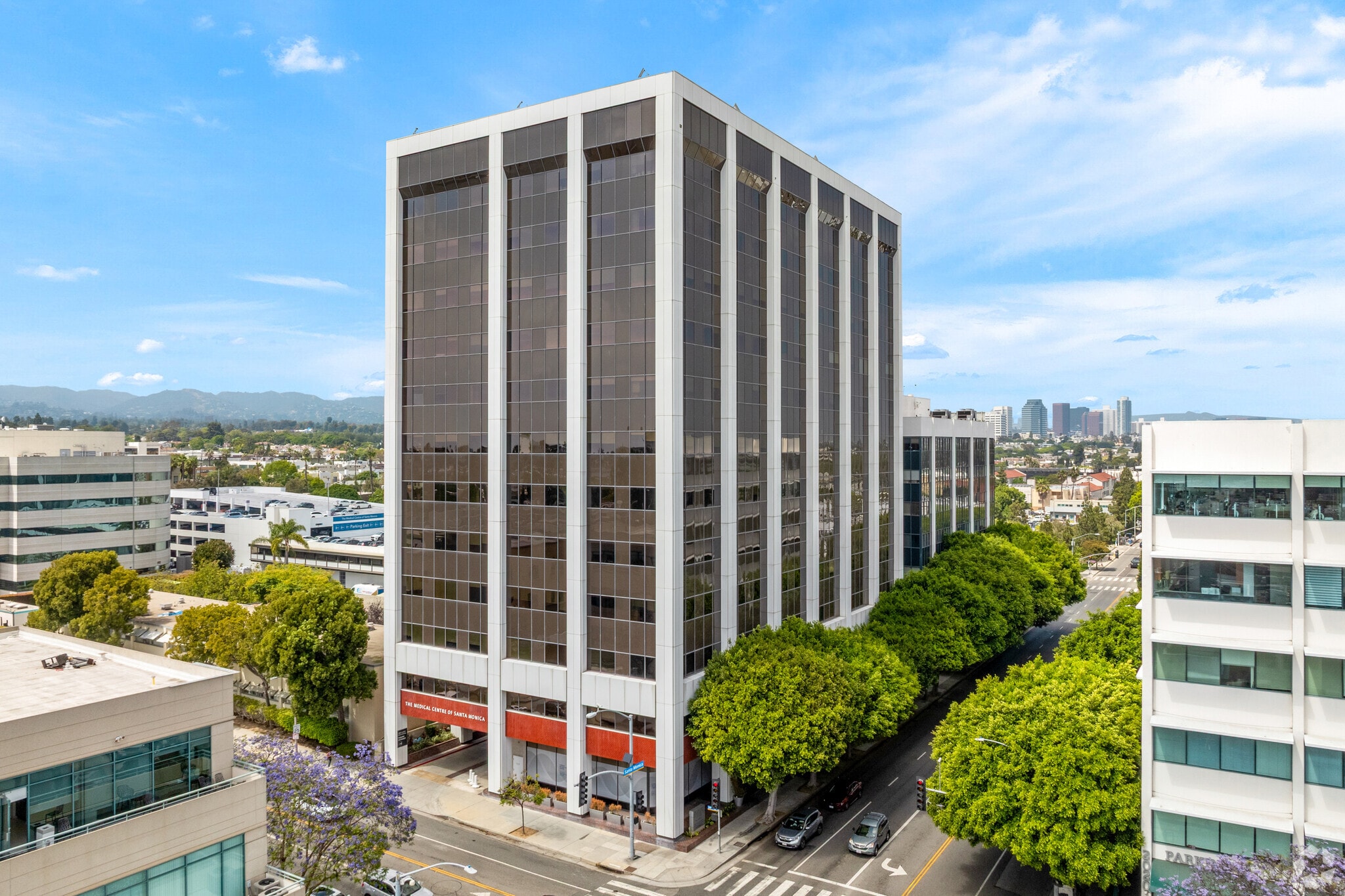 2001 Santa Monica Blvd, Santa Monica, CA for lease Building Photo- Image 1 of 9