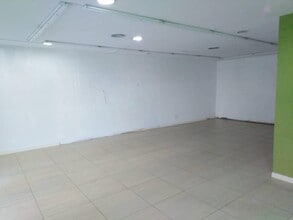 Retail in Palau-solità i Plegamans, Barcelona for lease Interior Photo- Image 2 of 3