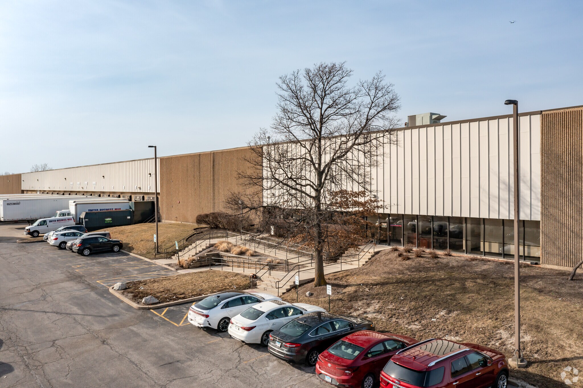 801 W Bryn Mawr Ave, Itasca, IL for sale Primary Photo- Image 1 of 1