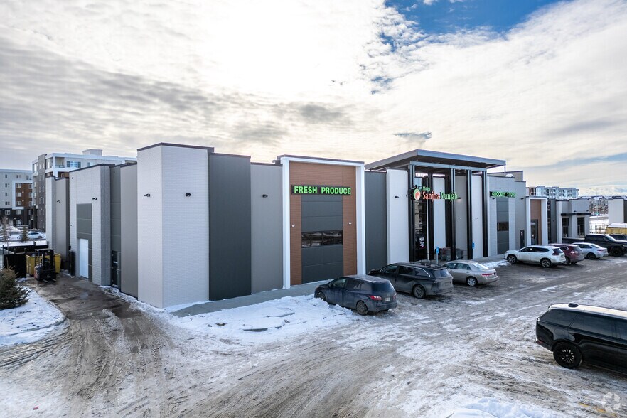 235 Red Embers Way NE, Calgary, AB for sale - Primary Photo - Image 1 of 1