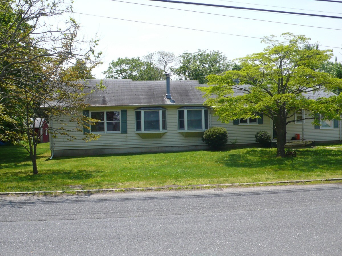 2929 Hurley Pond Rd, Wall, NJ 07719