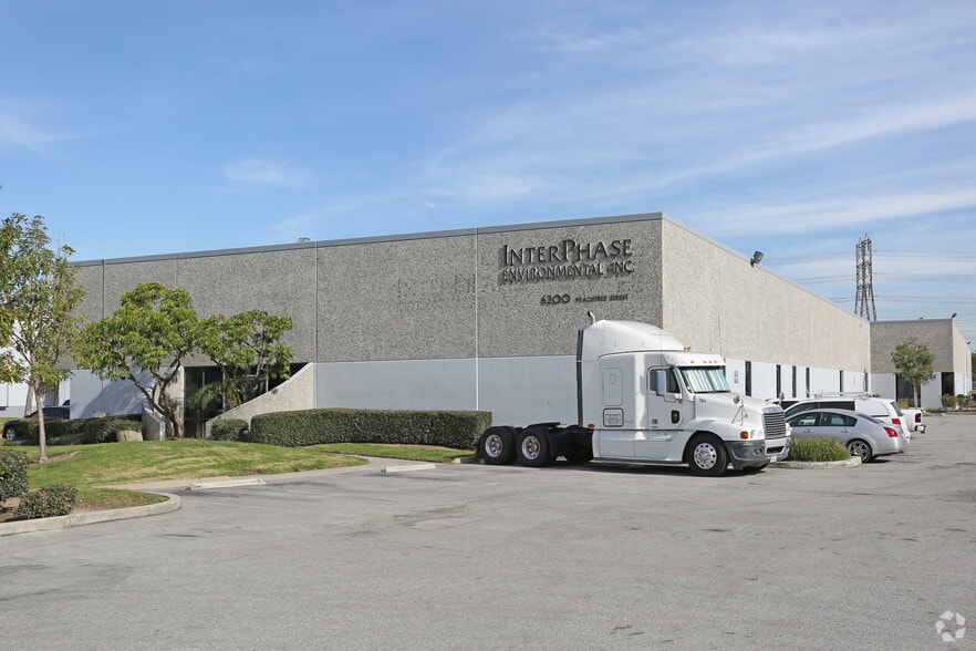6200-6280 Peachtree St, Commerce, CA for lease - Building Photo - Image 1 of 11