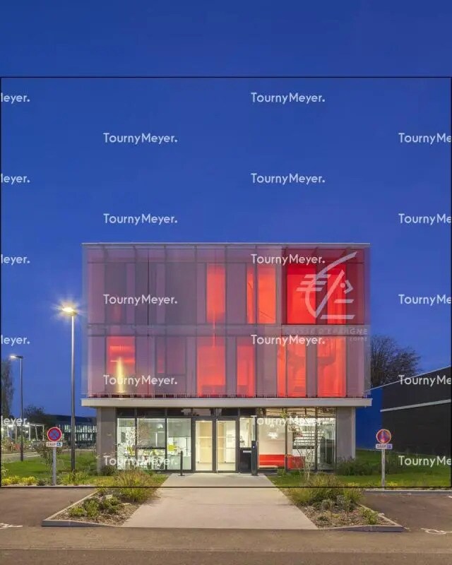 Office in Orvault for lease Building Photo- Image 1 of 5