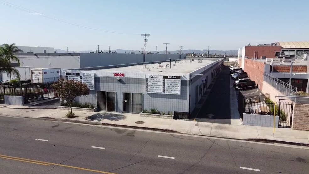 13026 Saticoy St, North Hollywood, CA for lease - Building Photo - Image 3 of 13