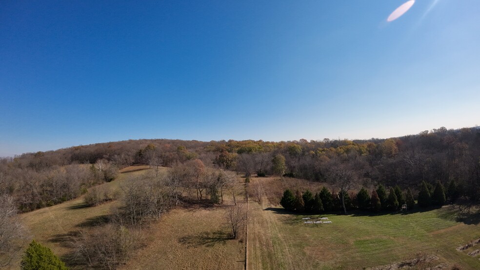 705 Cairo Bend, Lebanon, TN for sale - Primary Photo - Image 1 of 1