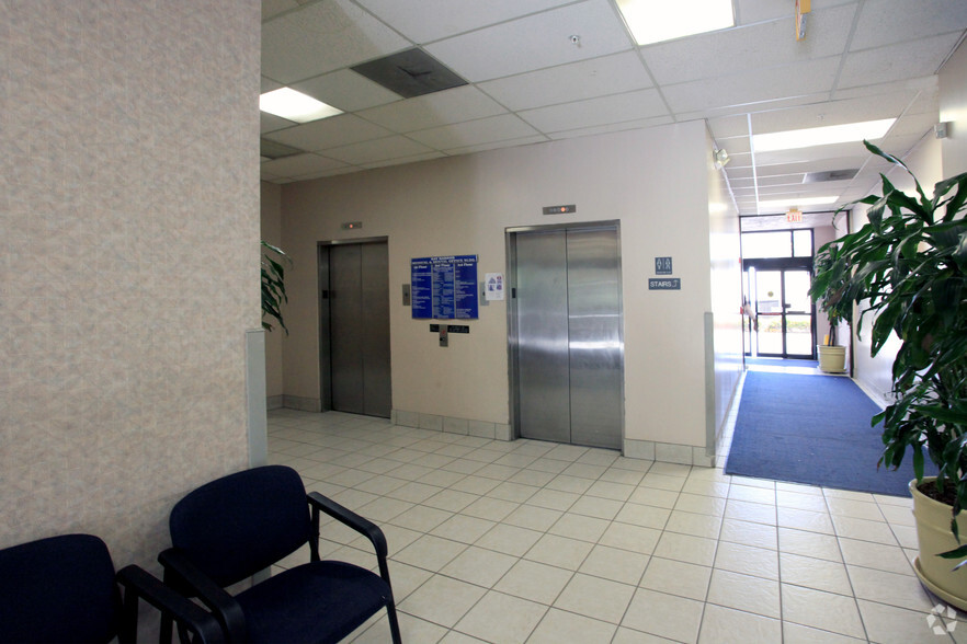 1403 W Lomita Blvd, Harbor City, CA for lease - Lobby - Image 3 of 6