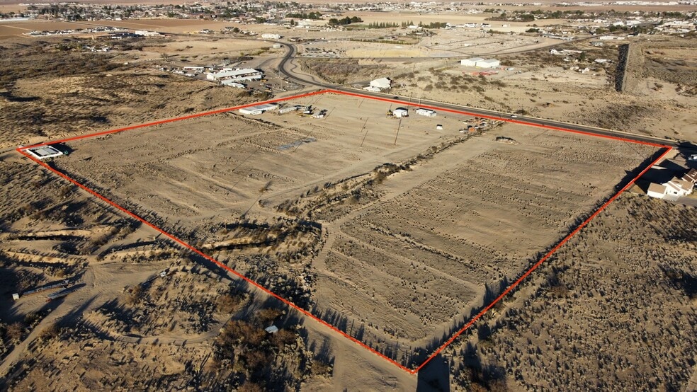 990 Reay Ln, Thatcher, AZ for sale - Aerial - Image 1 of 4