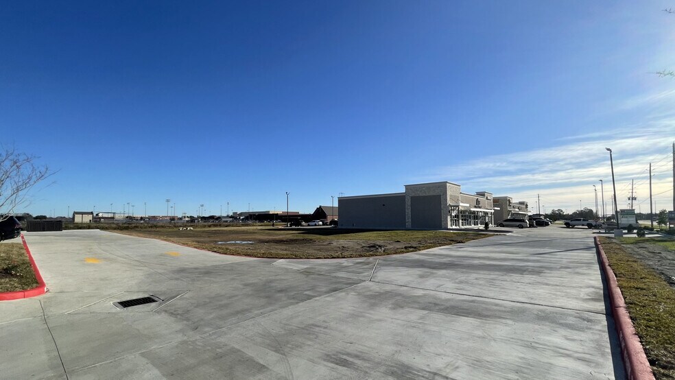 TBD Highway 6, Manvel, TX 77578 Vacant land ready for retail