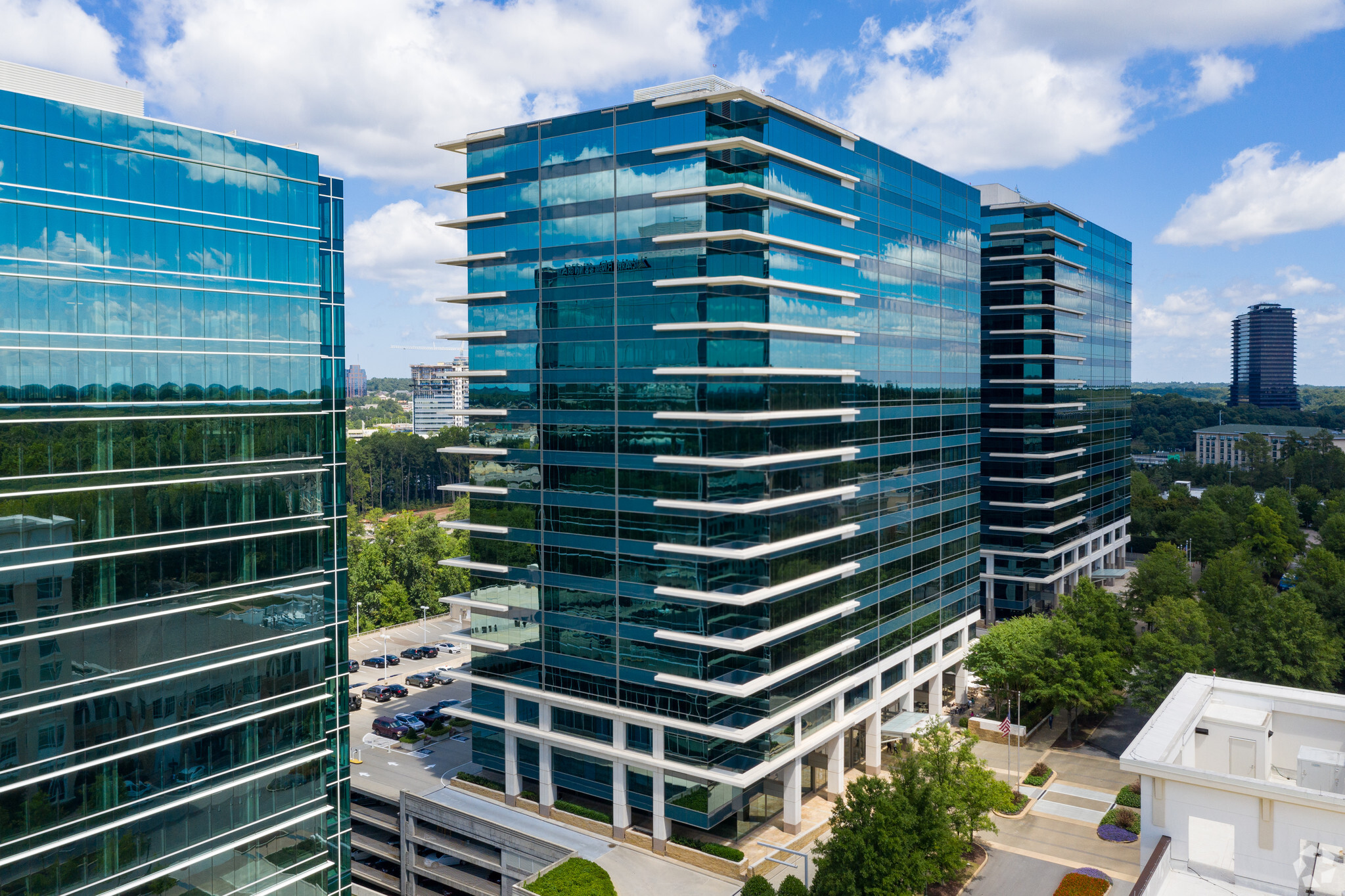 3003 Summit Blvd, Atlanta, GA for lease Building Photo- Image 1 of 4