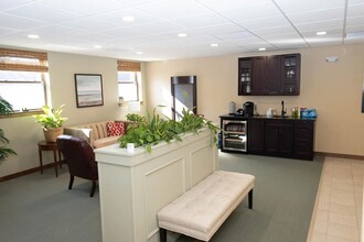 155 Main St, Manchester, CT for lease Interior Photo- Image 2 of 9