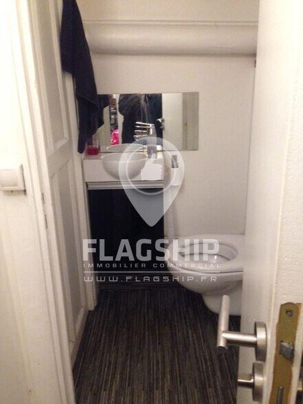 Retail in Paris for sale - Interior Photo - Image 3 of 4