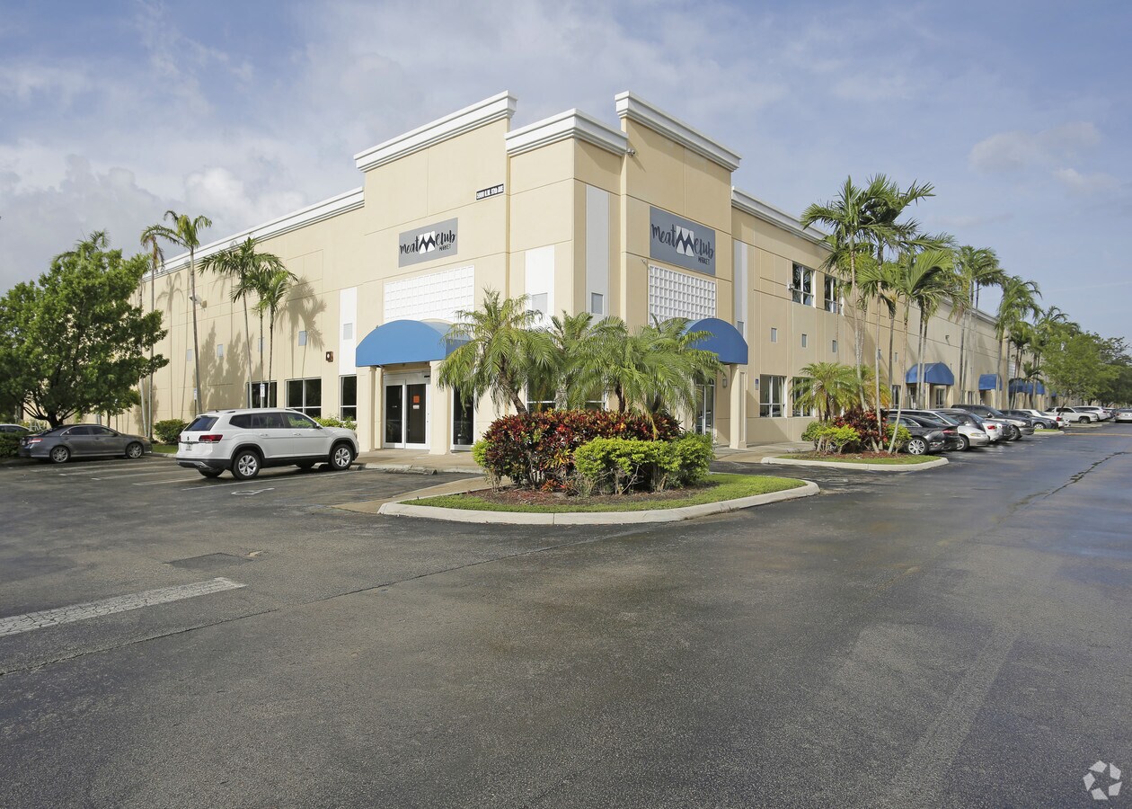 5900 NW 97th Ave, Doral, FL 33178