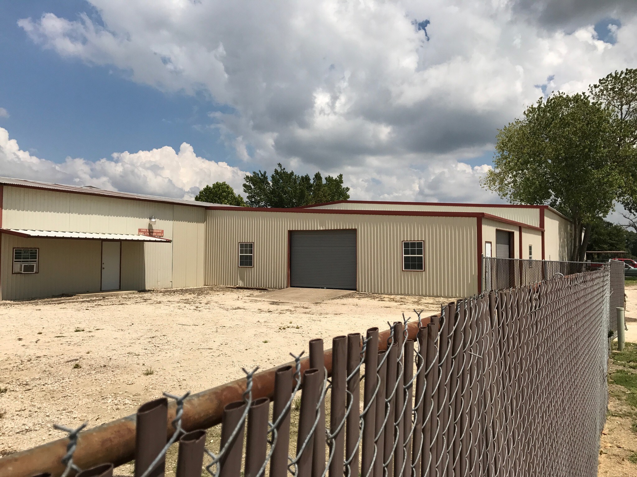 1401 S Broadway St, Joshua, TX for sale Building Photo- Image 1 of 1