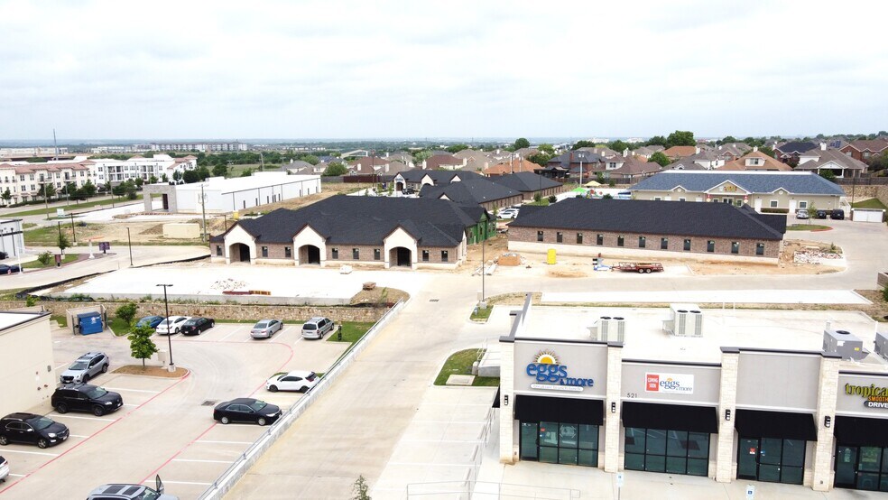 Canyon Park Office Condominiums portfolio of 7 properties for sale on LoopNet.com - Building Photo - Image 3 of 3