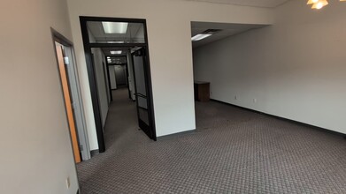 1000 W Wisconsin Ave, Appleton, WI for lease - Commercial Listing Video