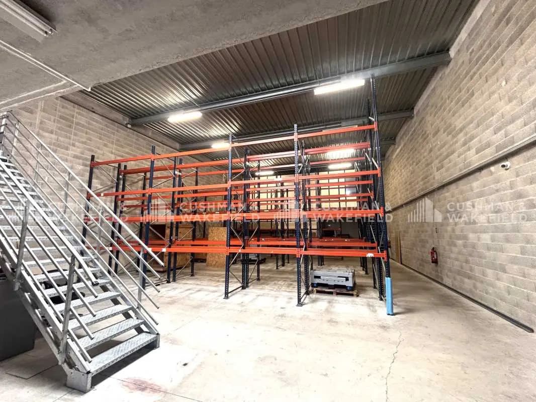 300 Avenue Des Mattes, La Ciotat for lease Interior Photo- Image 1 of 9