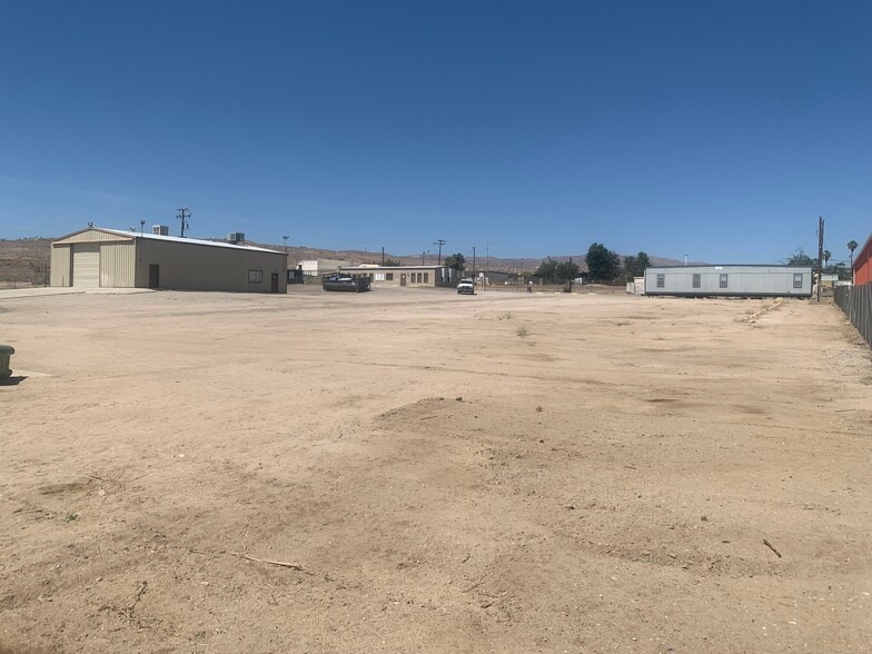 330 Industrial Way, Taft, CA for lease - Building Photo - Image 2 of 13