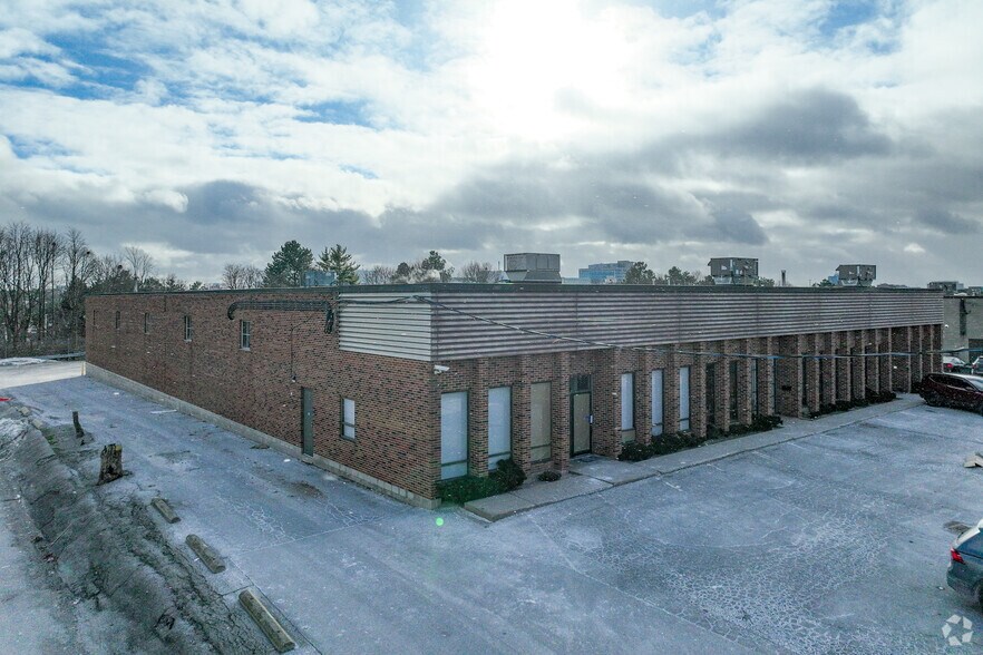 211 Telson Rd, Markham, ON for sale - Primary Photo - Image 1 of 1