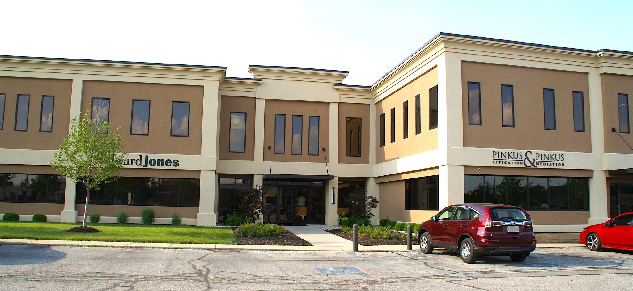 7002 Graham Rd, Indianapolis, IN for sale Primary Photo- Image 1 of 1