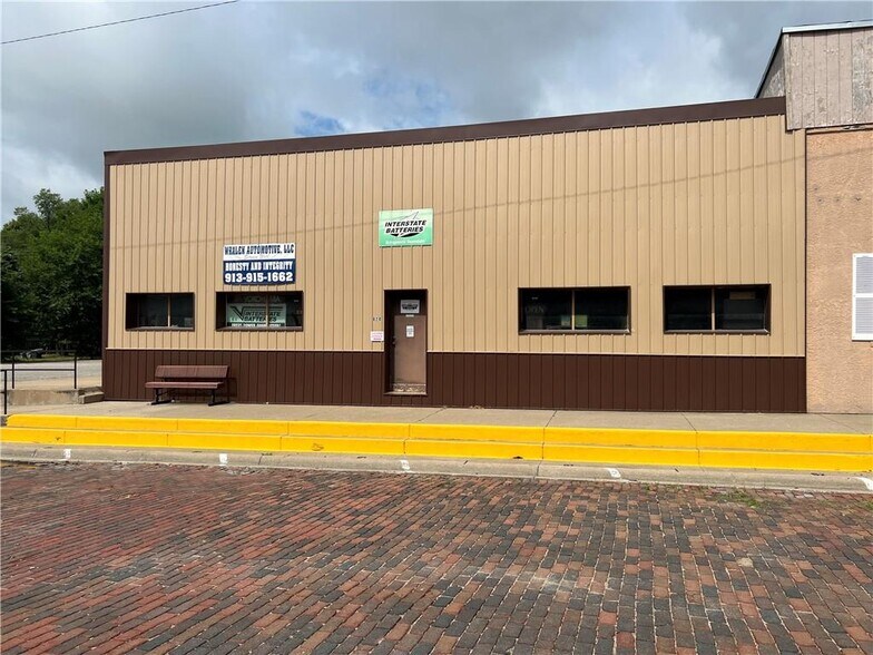 620 Main, Wellsville, KS 66092