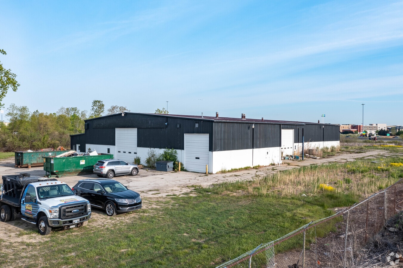 48850 W 12 Mile Rd, Wixom, MI 48393