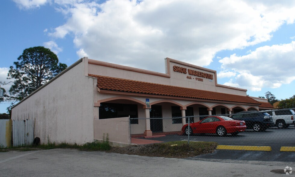 933 Airport Pulling Rd, Naples, FL 34104