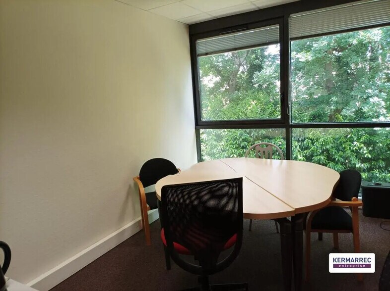 Office in Carquefou for lease - Building Photo - Image 3 of 14