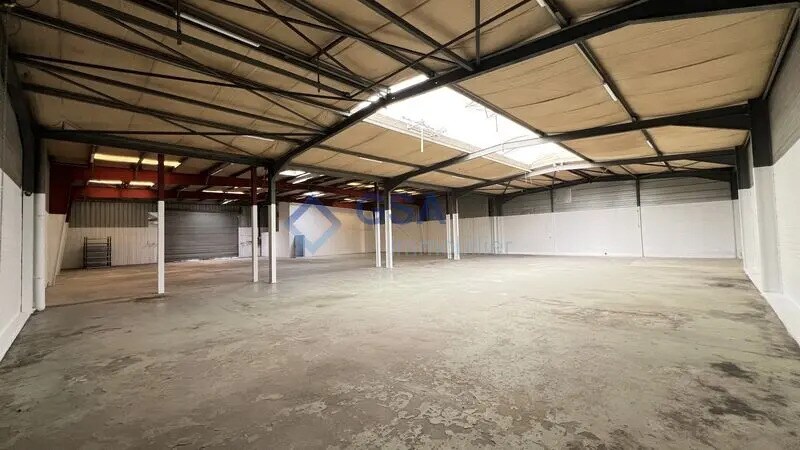 Office in Bondoufle for lease - Interior Photo - Image 1 of 8