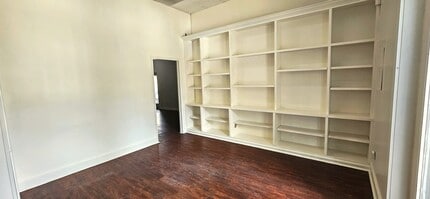 605 Bradford Ave, Kemah, TX for lease Interior Photo- Image 2 of 10