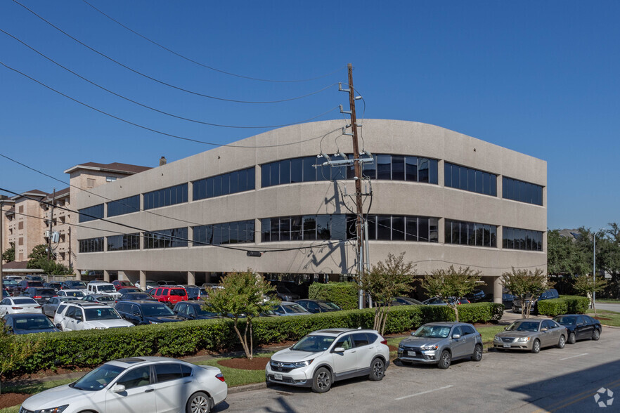 2201 W Holcombe Blvd, Houston, TX for lease - Building Photo - Image 1 of 5