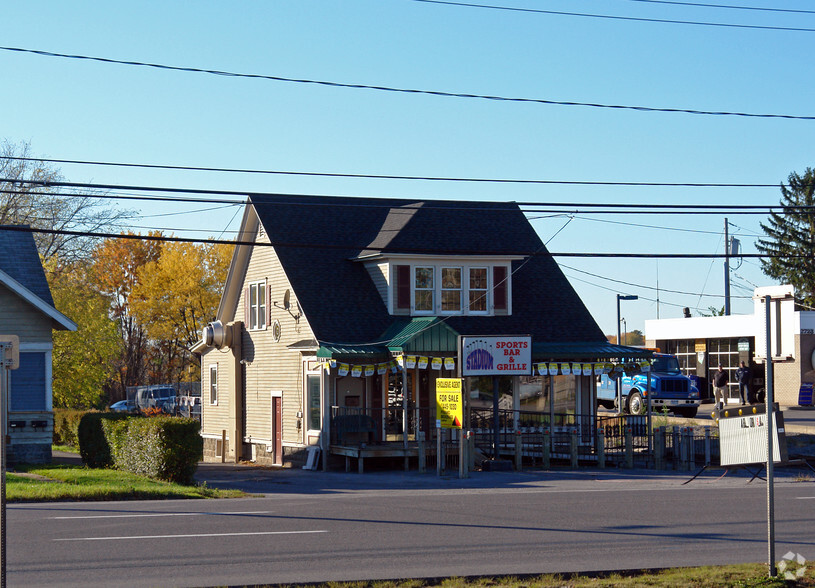 2721 Brewerton Rd, Mattydale, NY for sale - Primary Photo - Image 1 of 1