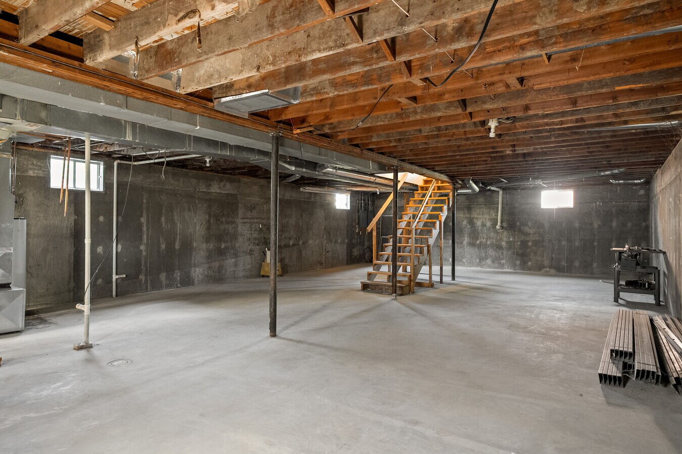 9312 New La Grange Rd, Louisville, KY 40242 9312 New LaGrange Rd