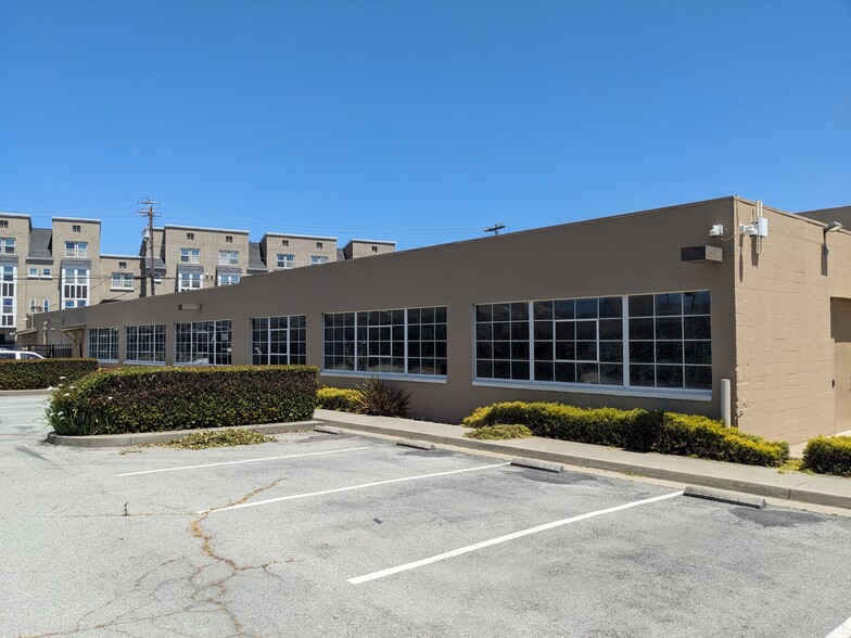 119 W Beach St, Watsonville, CA for lease - Building Photo - Image 2 of 12