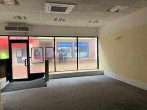 104 High St, Kings Lynn for lease Interior Photo- Image 1 of 3