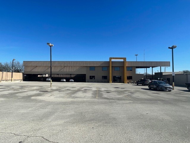 9600 N I-35, San Antonio, TX for sale Building Photo- Image 1 of 1