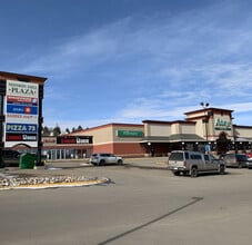 392 St Albert Trl, St. Albert, AB for lease Building Photo- Image 2 of 3