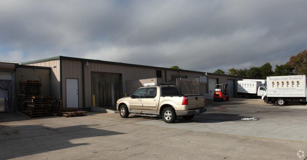 36-52 6th St W, Atlantic Beach, FL for sale - Primary Photo - Image 1 of 1