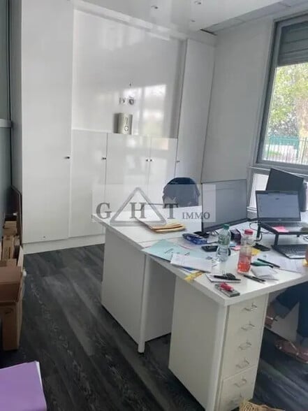 Office in Vincennes for sale - Interior Photo - Image 3 of 6