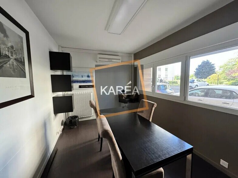 Office in Mareuil-lès-Meaux for lease - Interior Photo - Image 3 of 5