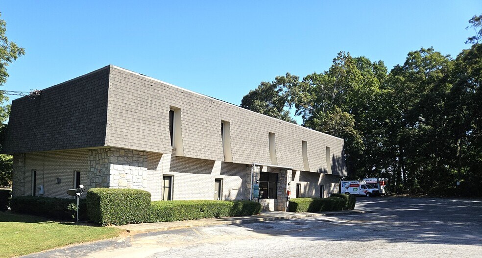 2616 Old Wesley Chapel Rd, Decatur, GA 30034 Office for Sale