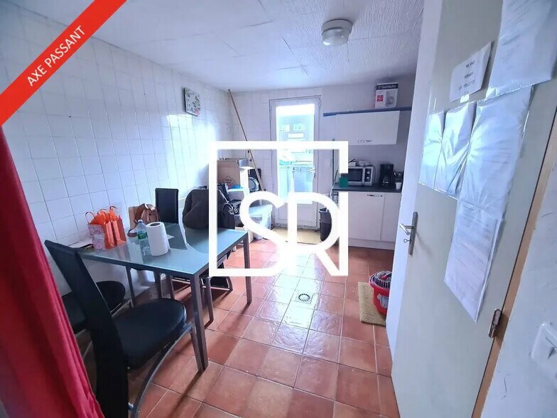 Retail in Cournon-d'Auvergne for lease - Building Photo - Image 3 of 10