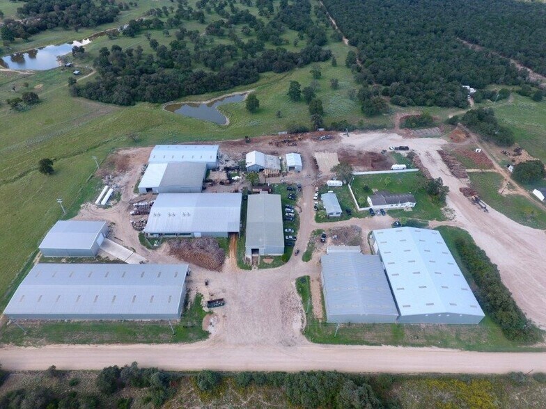 4710 Jeddo Rd, Waelder, TX 78959 Central Texas Warehouse/Distribution