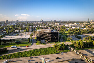 5225 Katy Fwy, Houston, TX - aerial  map view