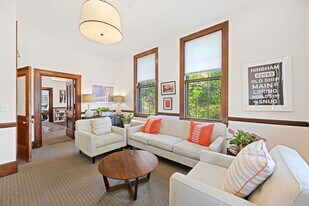 14 Main St, Hingham MA - Office Space
