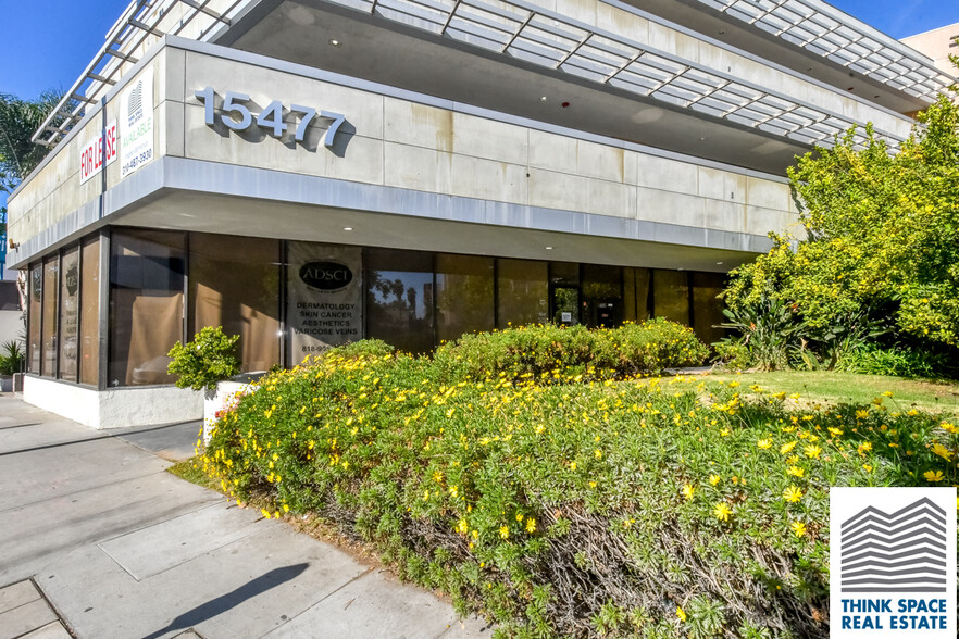 15477 Ventura Blvd, Sherman Oaks, CA for lease - Building Photo - Image 2 of 35