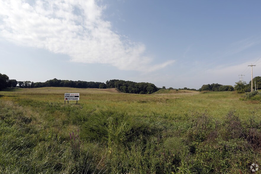 100 Ridge Rd, Concordville, PA 19340 The Shoppes at Ridge Road