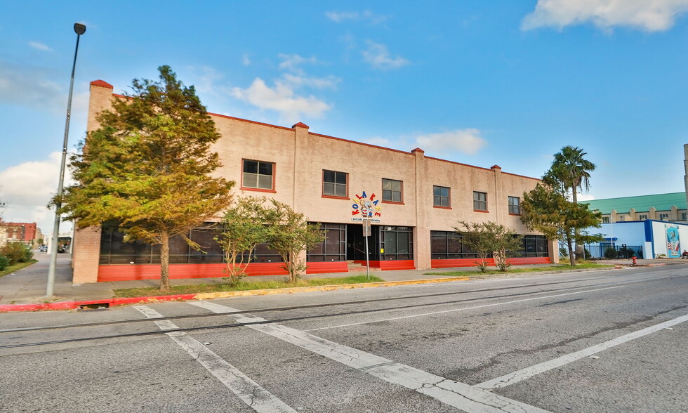 602 25th St, Galveston, TX for sale - Building Photo - Image 1 of 16