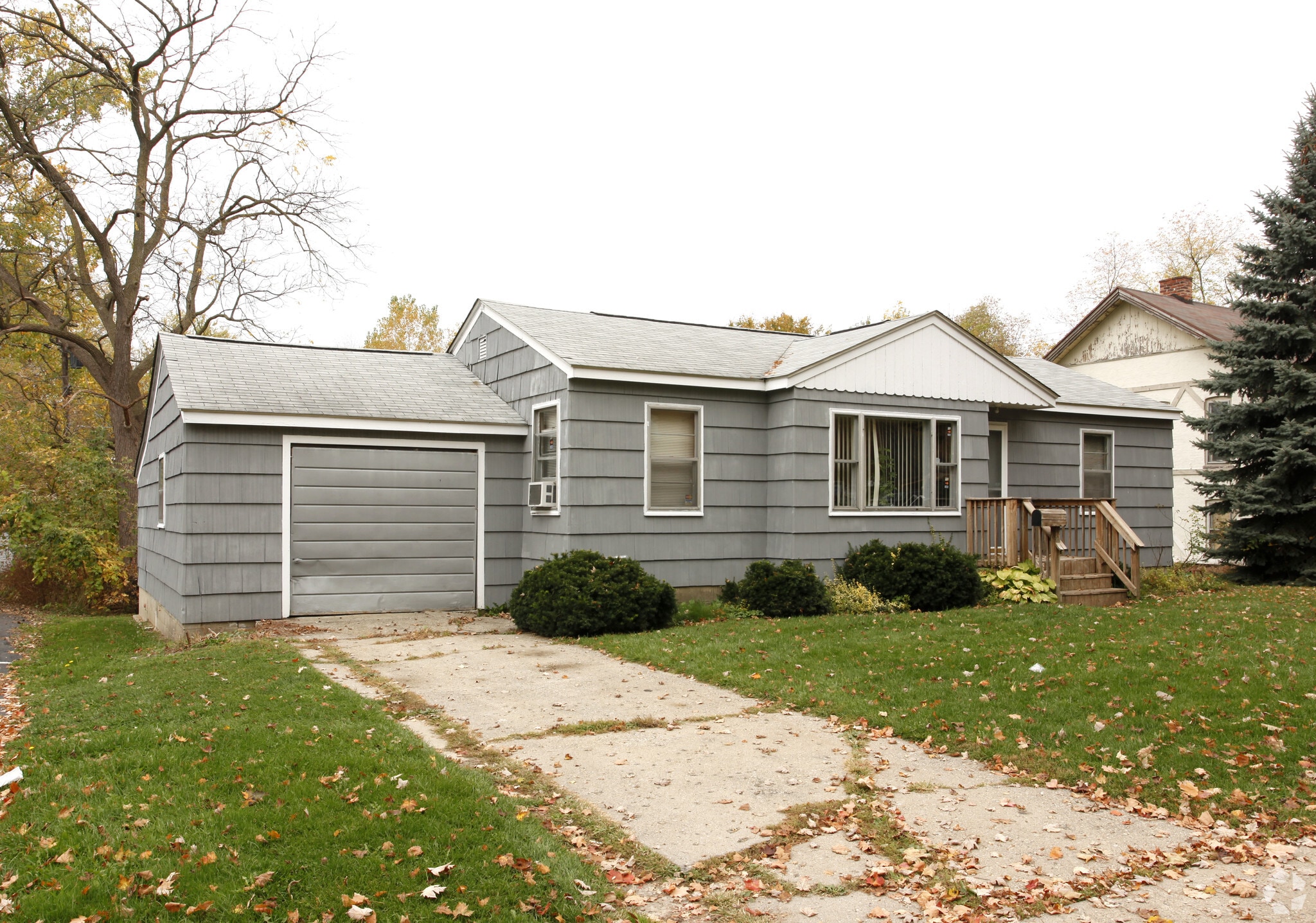 335 N Lafayette St, South Lyon, MI for sale Primary Photo- Image 1 of 3