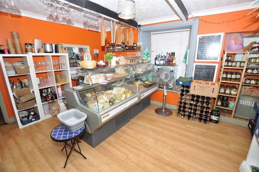 King St, Carmarthen for sale - Interior Photo - Image 3 of 15