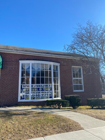 11 Bryan Hall Plaza, Washington Depot, CT for sale - Primary Photo - Image 1 of 1